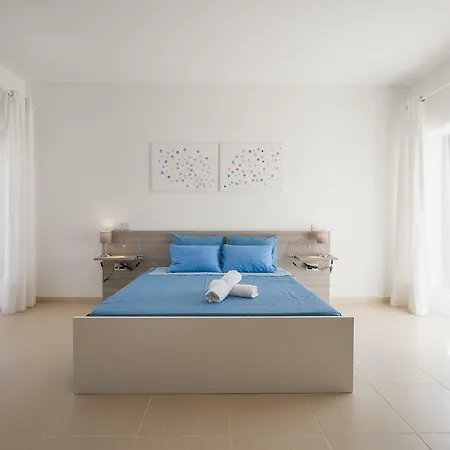 Apartamento Modern 2br With Pool